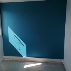 Peinture mur de couleur